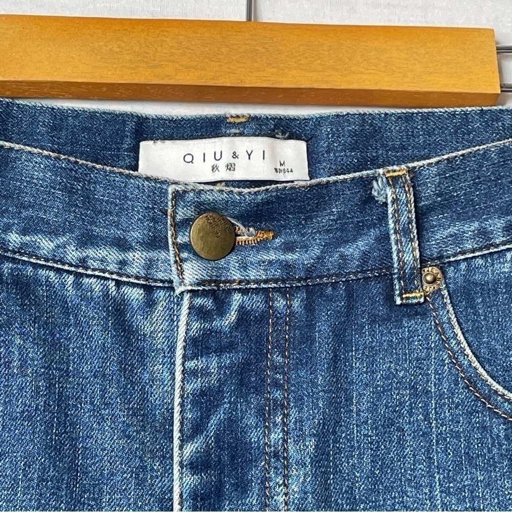 QIU & Yi distress high waist jeans shorts - Picture 3 of 6
